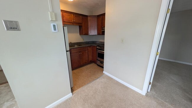 Kitchen - 34 Central St Unit #9