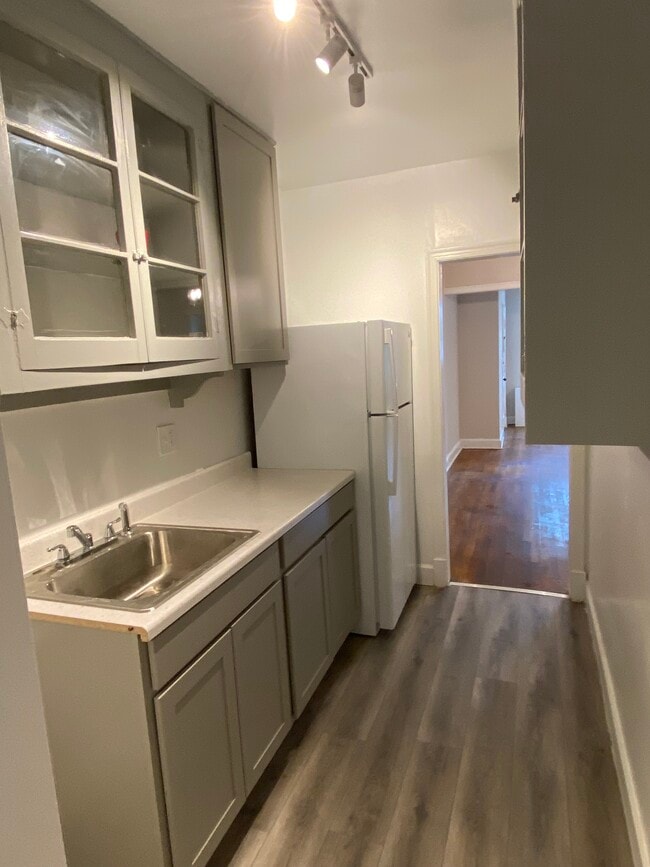 Photo - 3914 9th St NE Unidad 3914 9th St NE