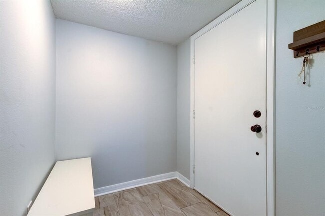 Photo - 90 S Highland Ave Unidad 112