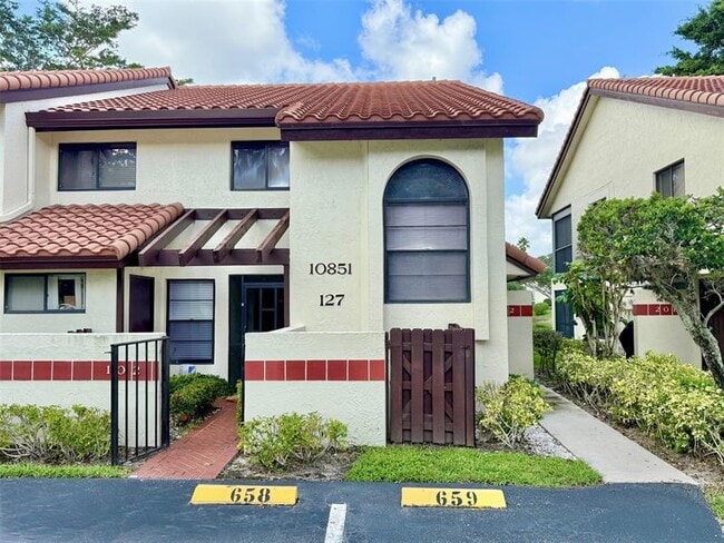 Building Photo - 10851 Palm Lake Ave Unit 202 Rental