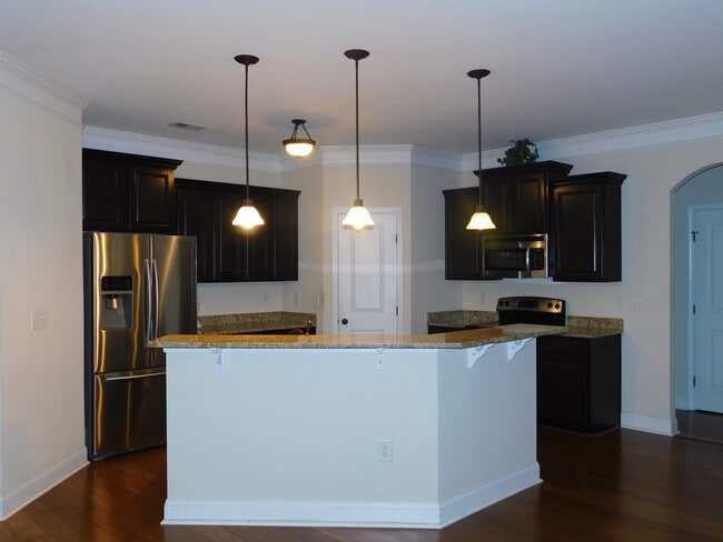 Photo - 123 Hackamore Ln