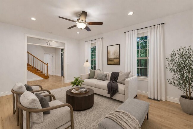 Photo - 104 Upolu Ct