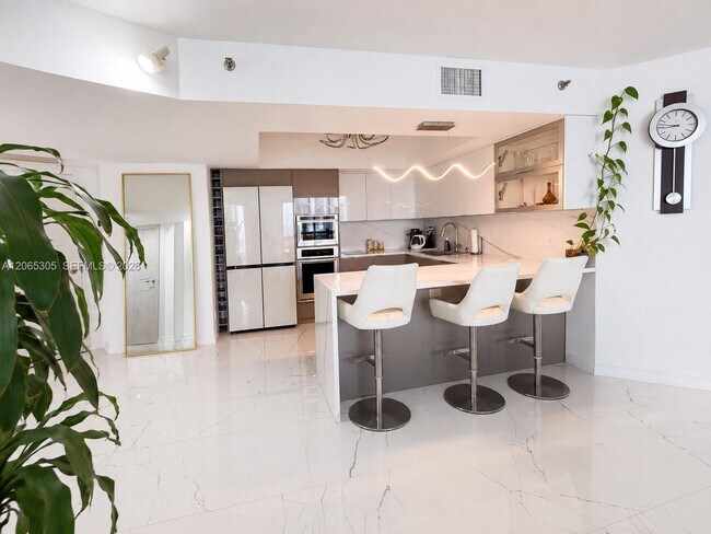 Photo - 3600 Mystic Pointe Dr Unit 1715