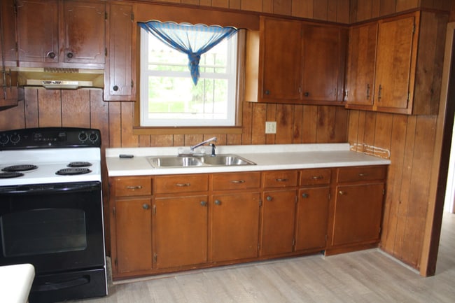 Photo - 202 Mountain View Dr