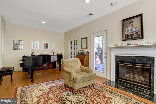 Photo - 5257 Bessley Pl