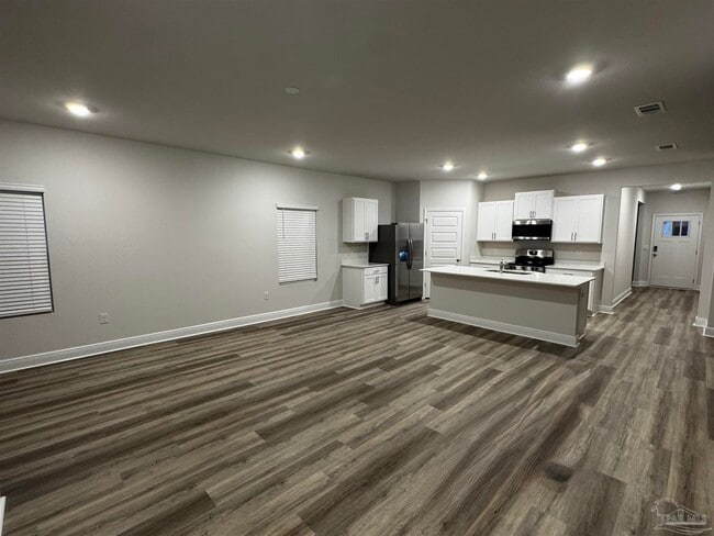 Photo - 8057 Fir Tree Dr