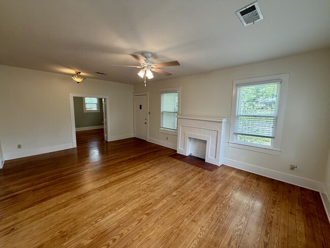 Photo - 301 East 38th Street