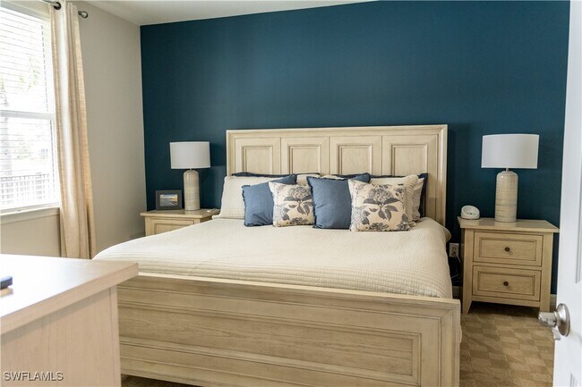 Photo - 14888 Edgewater Cir