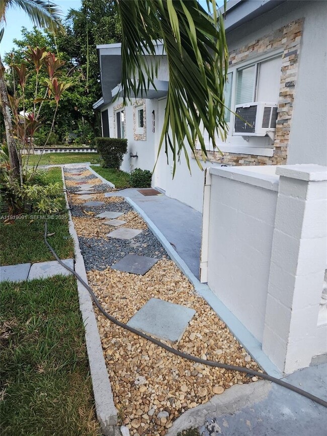 Building Photo - 4795 NW 42nd St Unit C