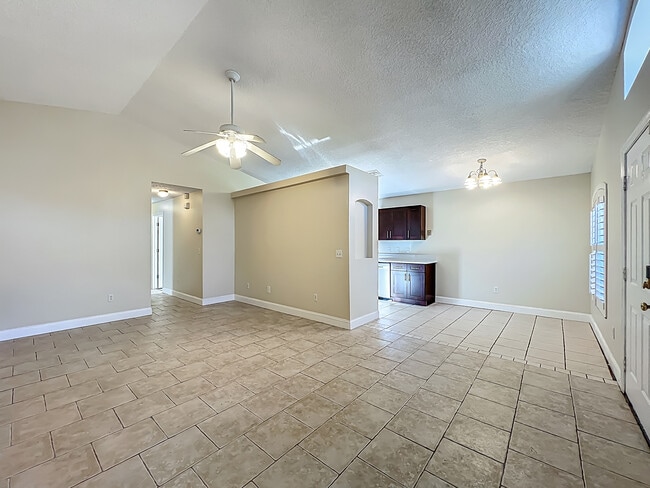 Photo - 1115 Naples Dr