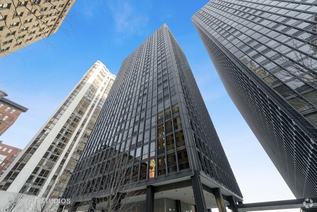 Building Photo - 910 N Lake Shore Dr Unit 716 Rental
