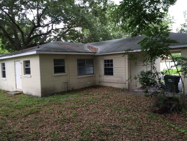 Photo - 702 W 14th St