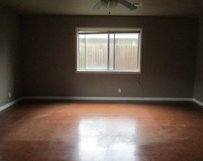 2026 Harvard Dr