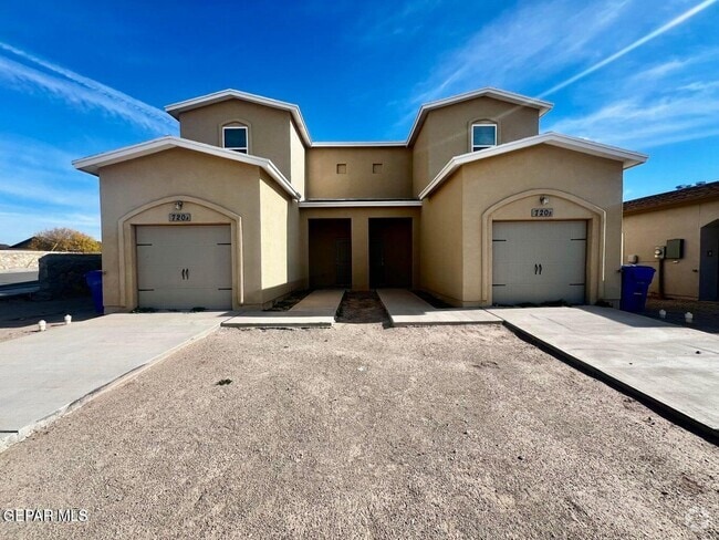 Building Photo - 720 HC Gilbert Minjares Dr Rental