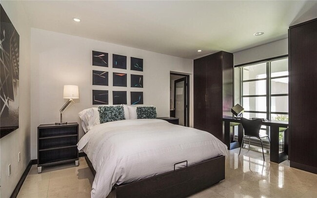 Photo - 3020 Brickell Ave