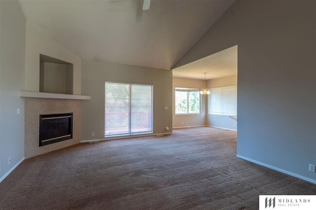 Photo - 1007 Woodview Dr