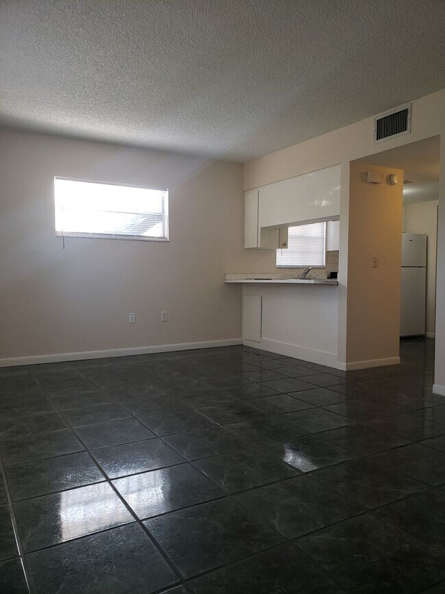 Photo - 329 7th St SW Unit A