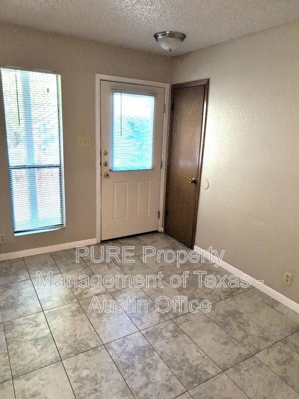 Photo - 1102 Woodlief Trail