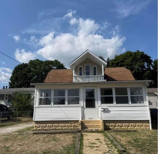 Building Photo - 1615 1617-1617 Canadian Ave Unit 1 — 1615 Canadian Ave