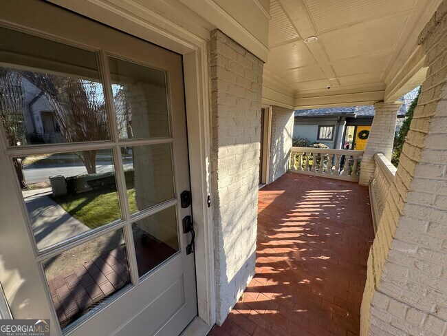 Photo - 1092 McLynn Ave NE