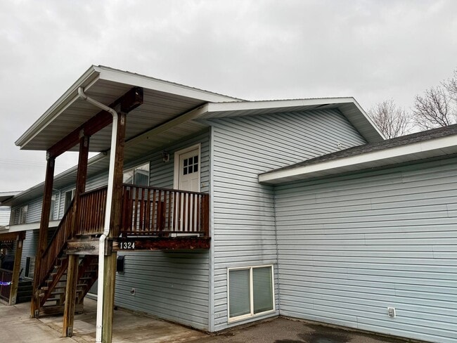 Building Photo - 1324 S 2nd St W Unit C