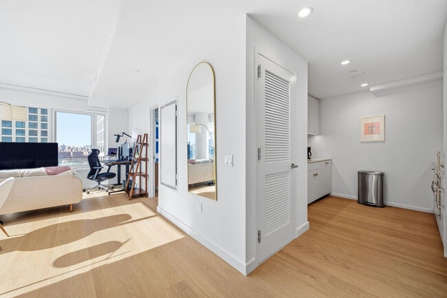 Photo - 4-75-75 48th Ave Unidad FL32-ID1369199P