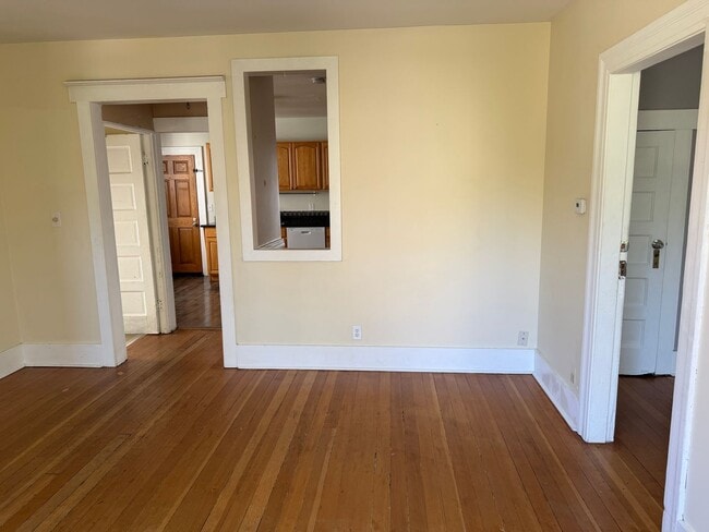 208-216 10th Ave
