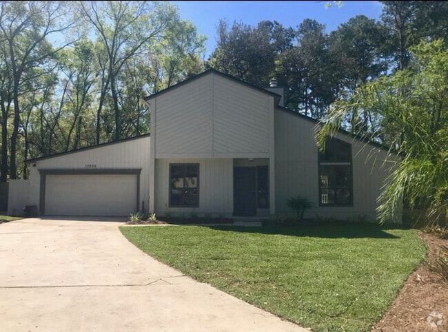 Building Photo - 12968 Julington Ridge Dr E Rental