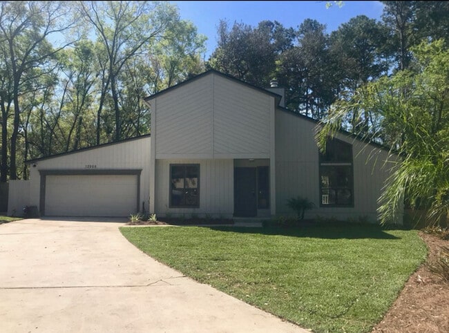 Building Photo - 12968 Julington Ridge Dr E Rental