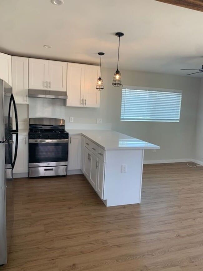 Photo - 1461 East Ln Apartamento Unidad 1461 #2