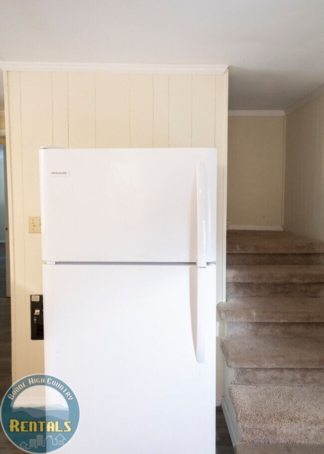 Photo - 160 Evening Shade Dr Unit 160 Evening Shade Lower