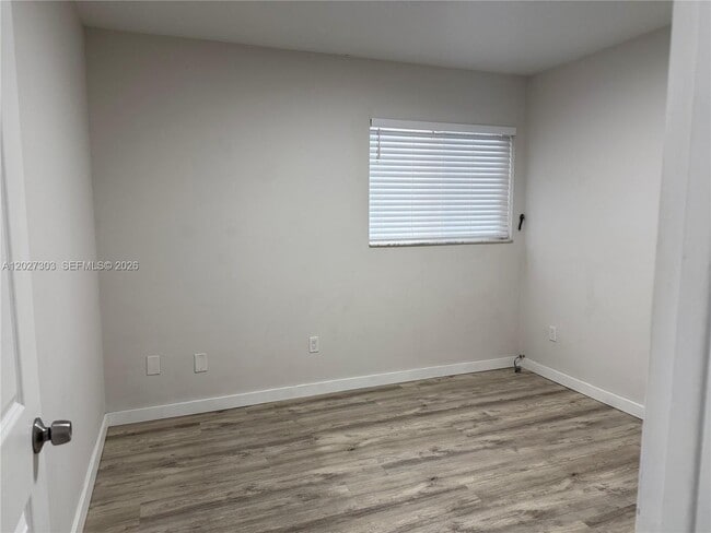 Photo - 1580 SW 2nd St Unit 4