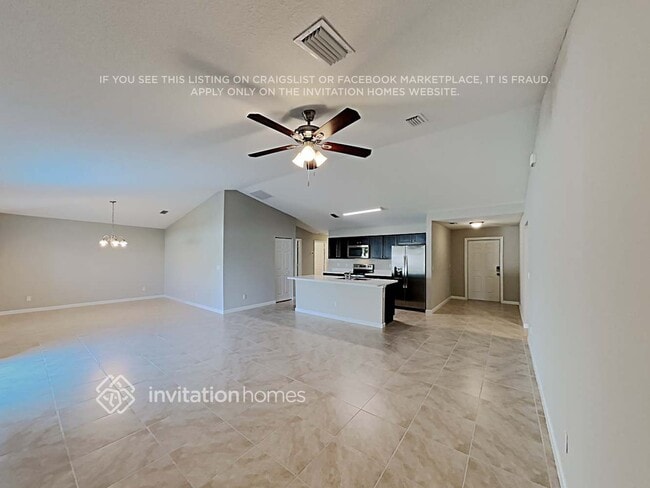 Photo - 2001 SW Del Rio Blvd