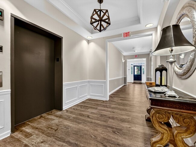 Photo - Beautiful 2 BR 2 BA condo in the heart of ...