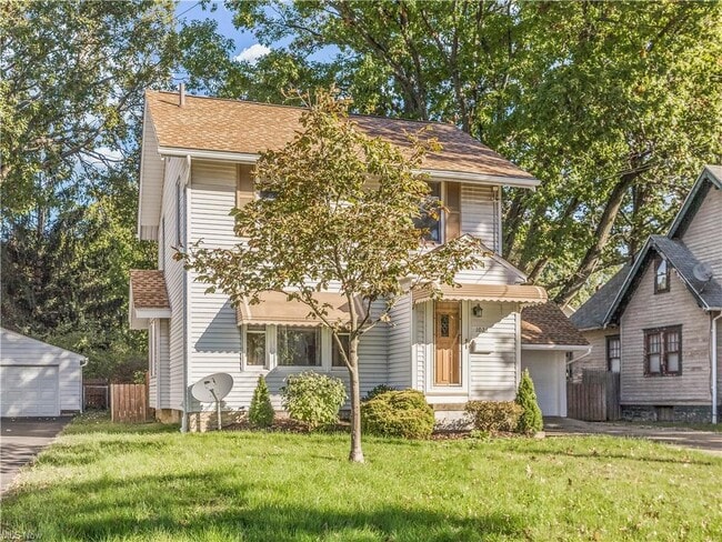 Photo - 1023 Sackett Ave