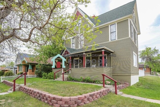 Building Photo - Spacious 5-Bedroom Home in the Heart of Gr...