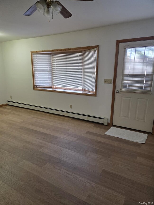 Photo - 6 Honey Ln W