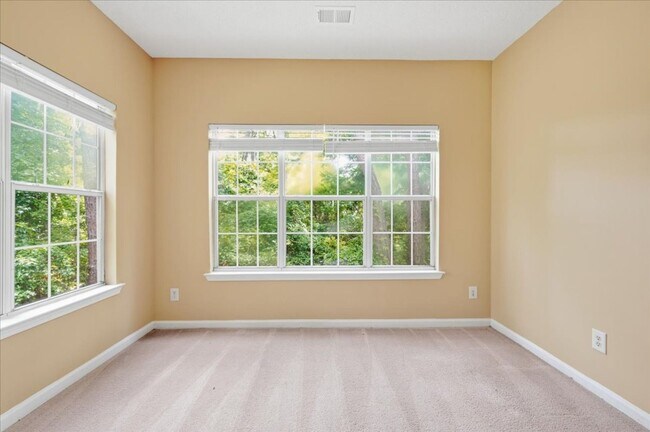 1202 Walden Park Dr