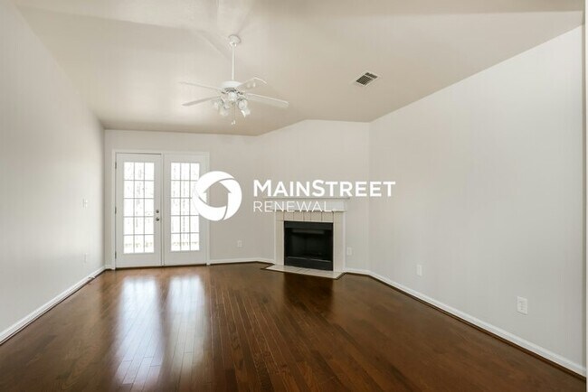 3 Bedroom Pet-Friendly Home in COVINGTON, GA with Main Street Renewal