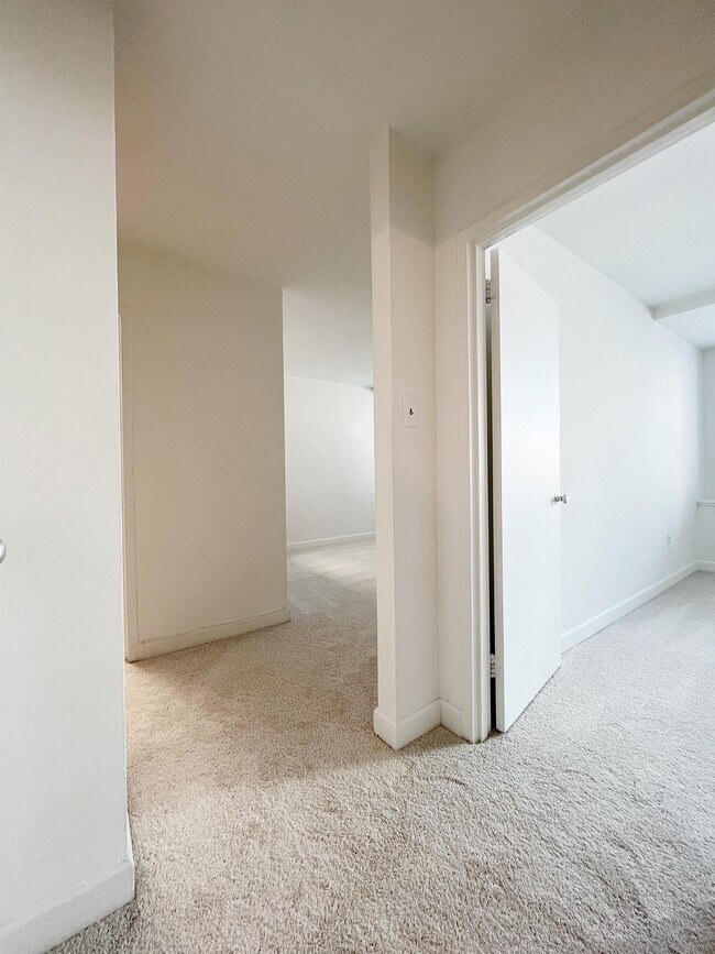 1021 Arlington Blvd