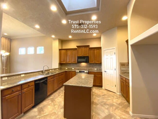Photo - Stunning 4/4 in Sonoma Ranch