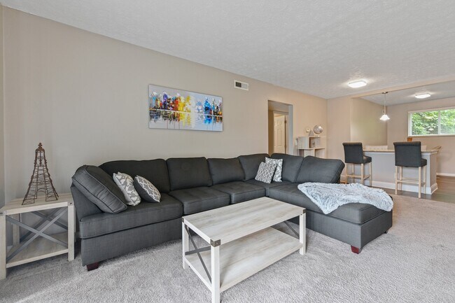 Photo - Heritage Hill Estates Apartments