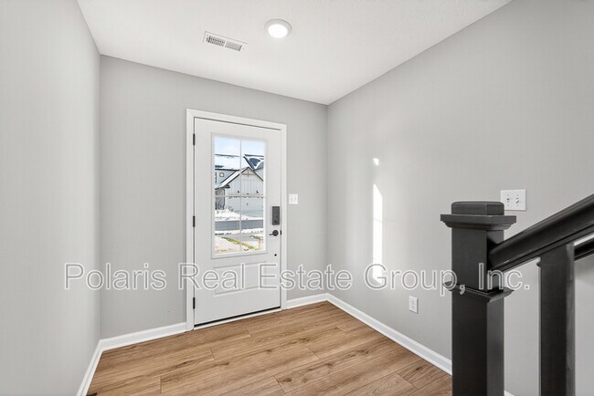 Photo - 4390 Douro Trl