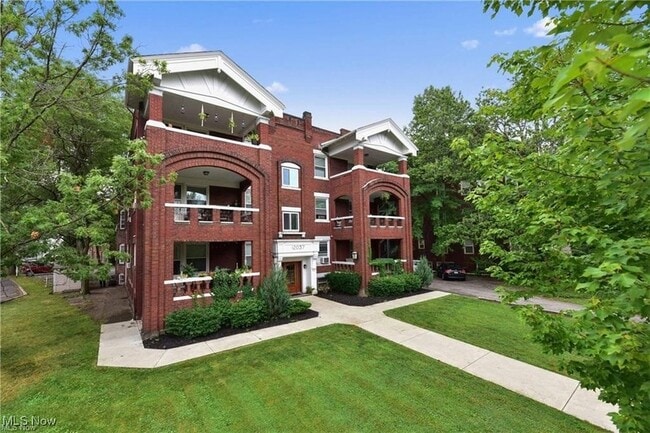 Photo - 12037 Lake Ave Unidad 101