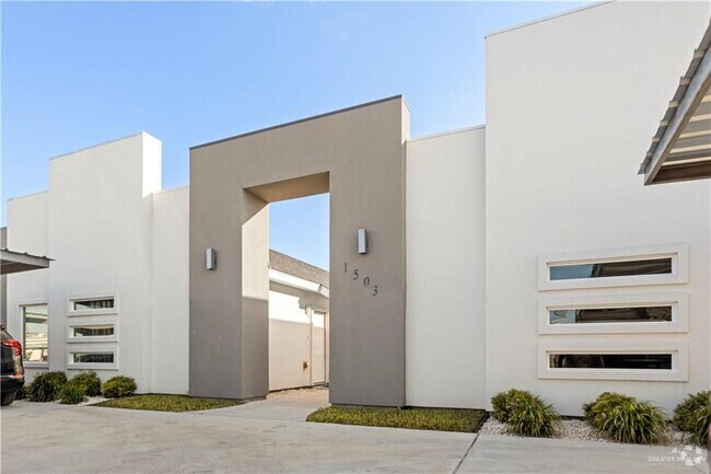 Building Photo - 1503 W Heritage Dr Unit 1 Rental