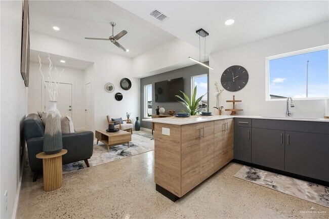 Photo - 4000 Jenna Ln Unit A