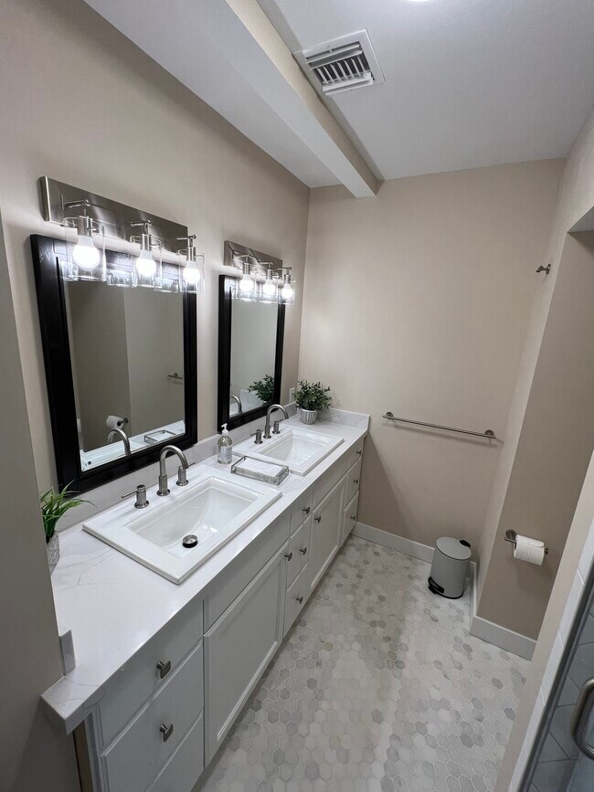 Photo - 3801 Longview Valley Rd