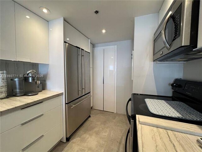 Photo - 1717 N Bayshore Dr Unit 1717 N Bayshore Dr # A-2044