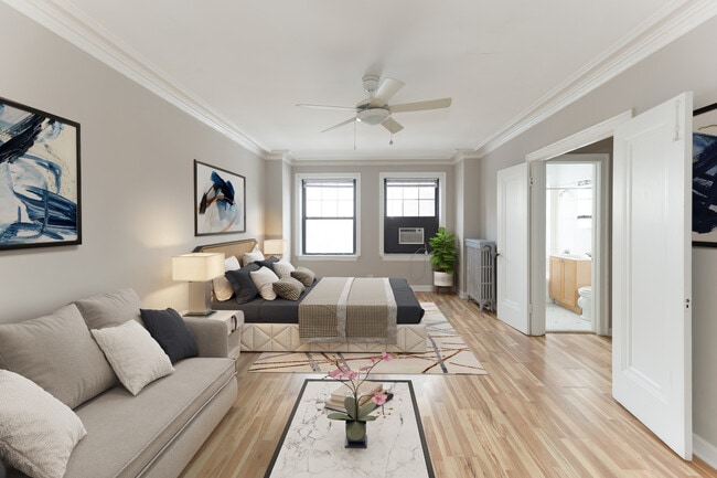 443 Wrightwood