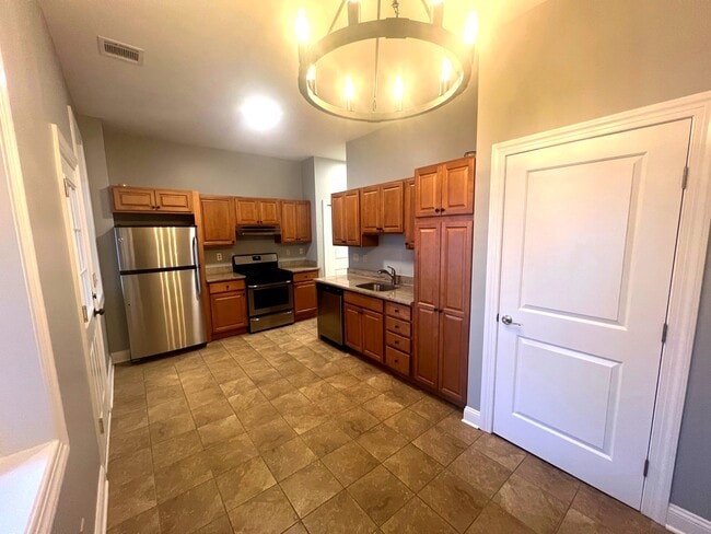 Building Photo - 77-79 Washington St Unit 1